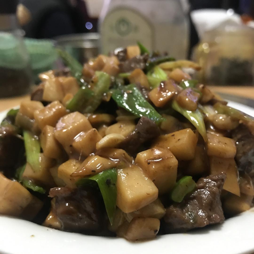 杏鲍菇炒牛肉粒