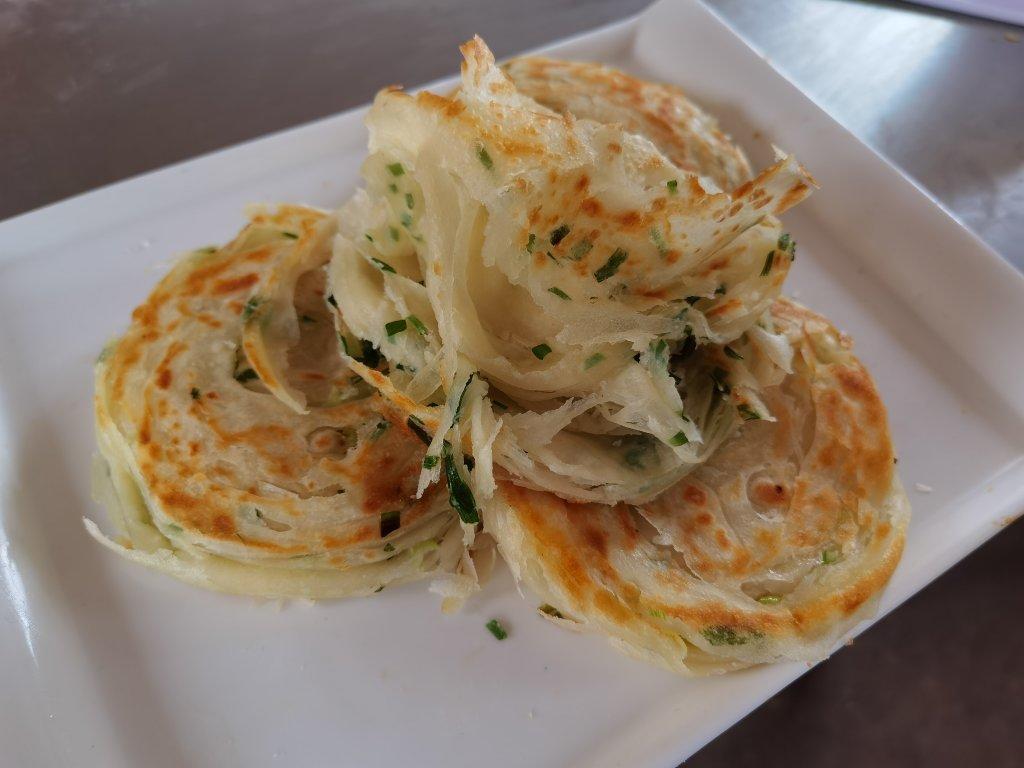 家常葱油饼 柔软多层 凉了也不硬 附细节视频详解