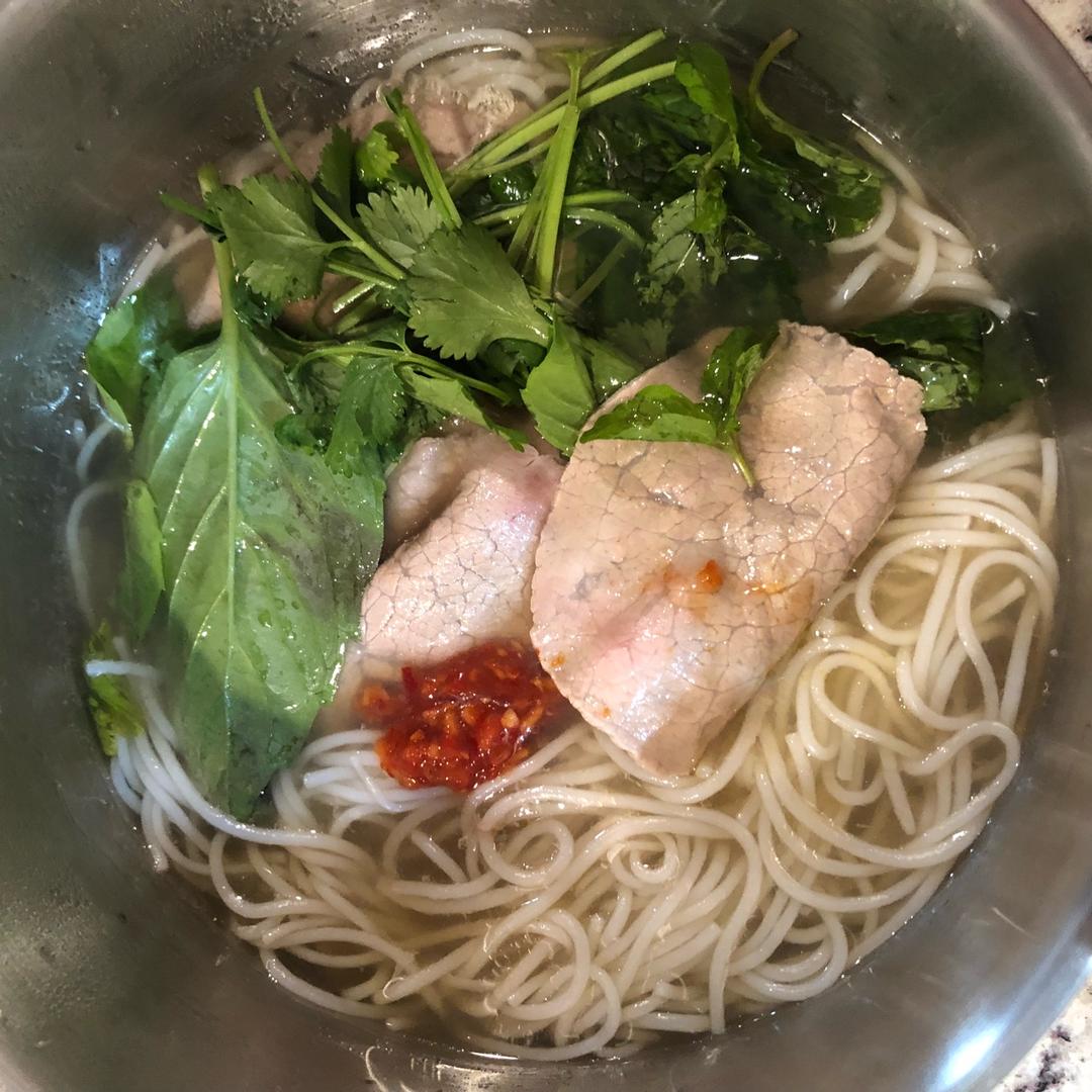 越南火车头汤河粉