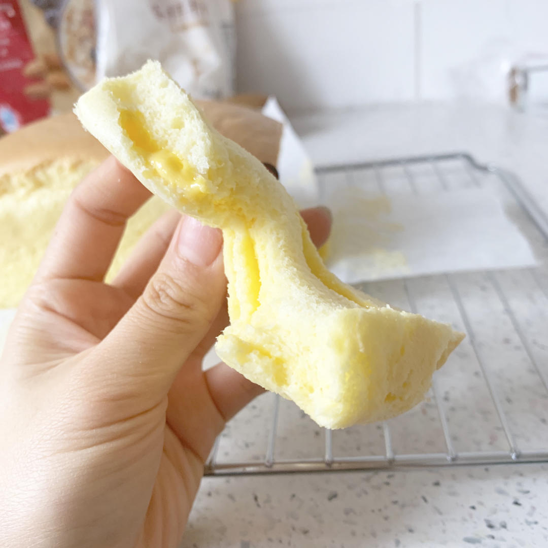 堪比柯基屁股
爆浆芝士🧀古早蛋糕
