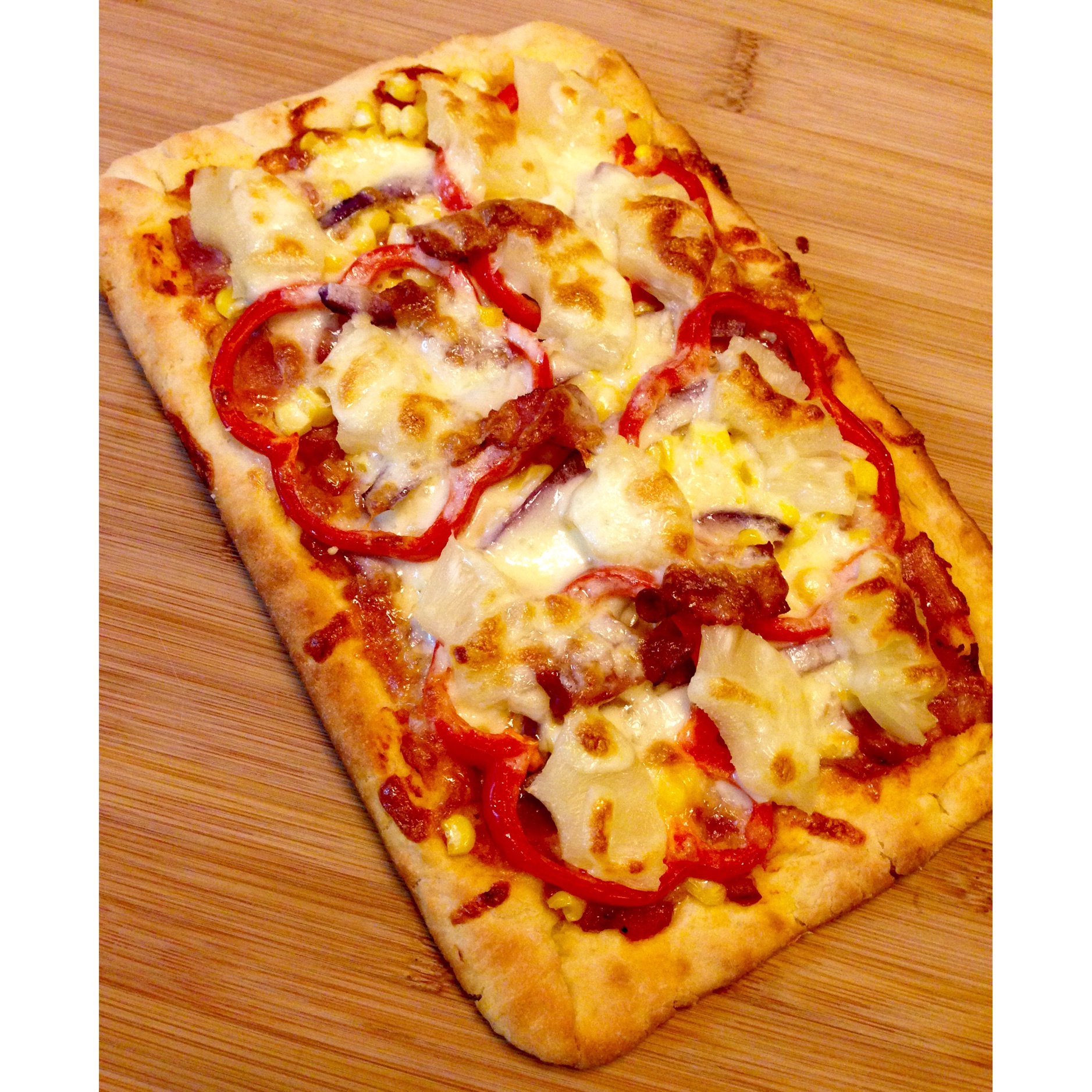 做过 培根火腿披萨 赞 披萨饼皮,意大利披萨酱,彩椒,香肠