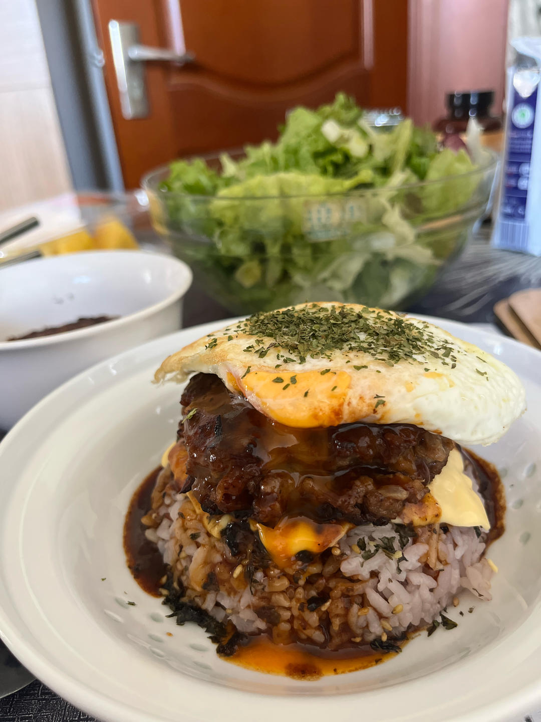 汉堡肉饼（附酱汁做法）