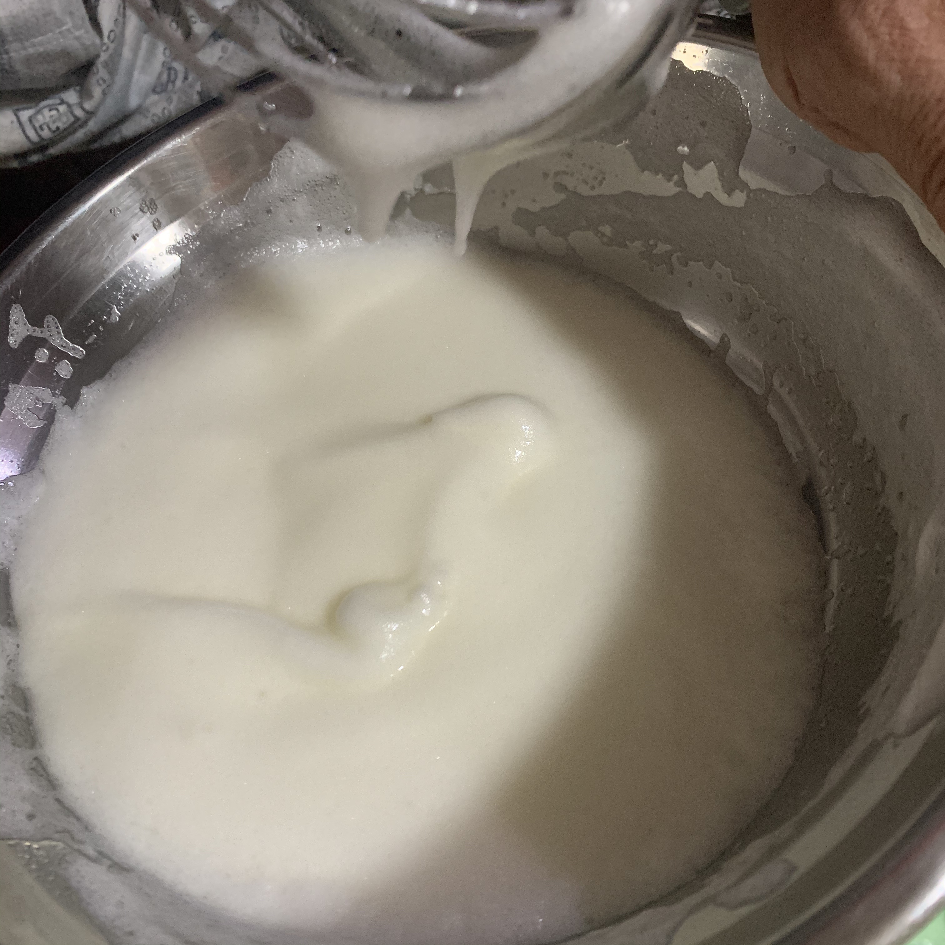 零失败面粉也可以的电饭锅蛋糕超松软的做法 步骤9