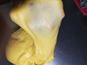 超级绵软拉丝的——牛奶南瓜吐司的做法 步骤4