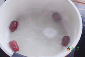 宝宝辅食：红枣山药胡萝卜粥的做法 步骤2