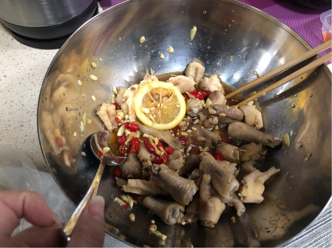『火』网红无骨酸辣鸡爪