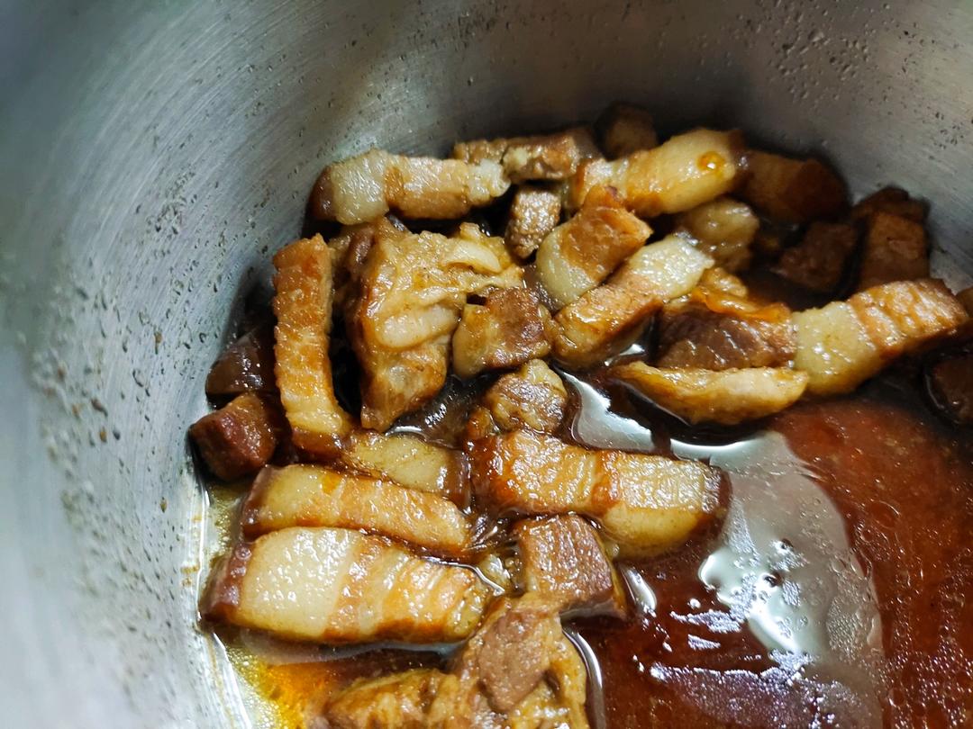 不焯水不放油的家常红烧肉