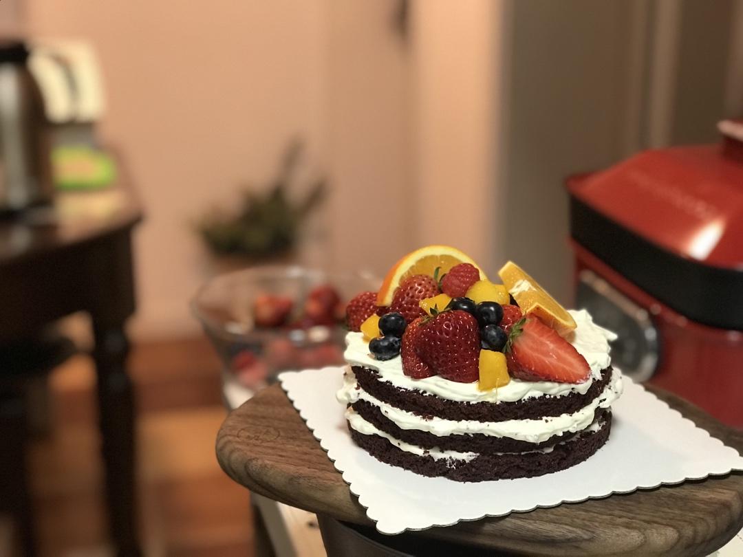 华丽变身的红丝绒蛋糕，浪漫与美味扑面而来。