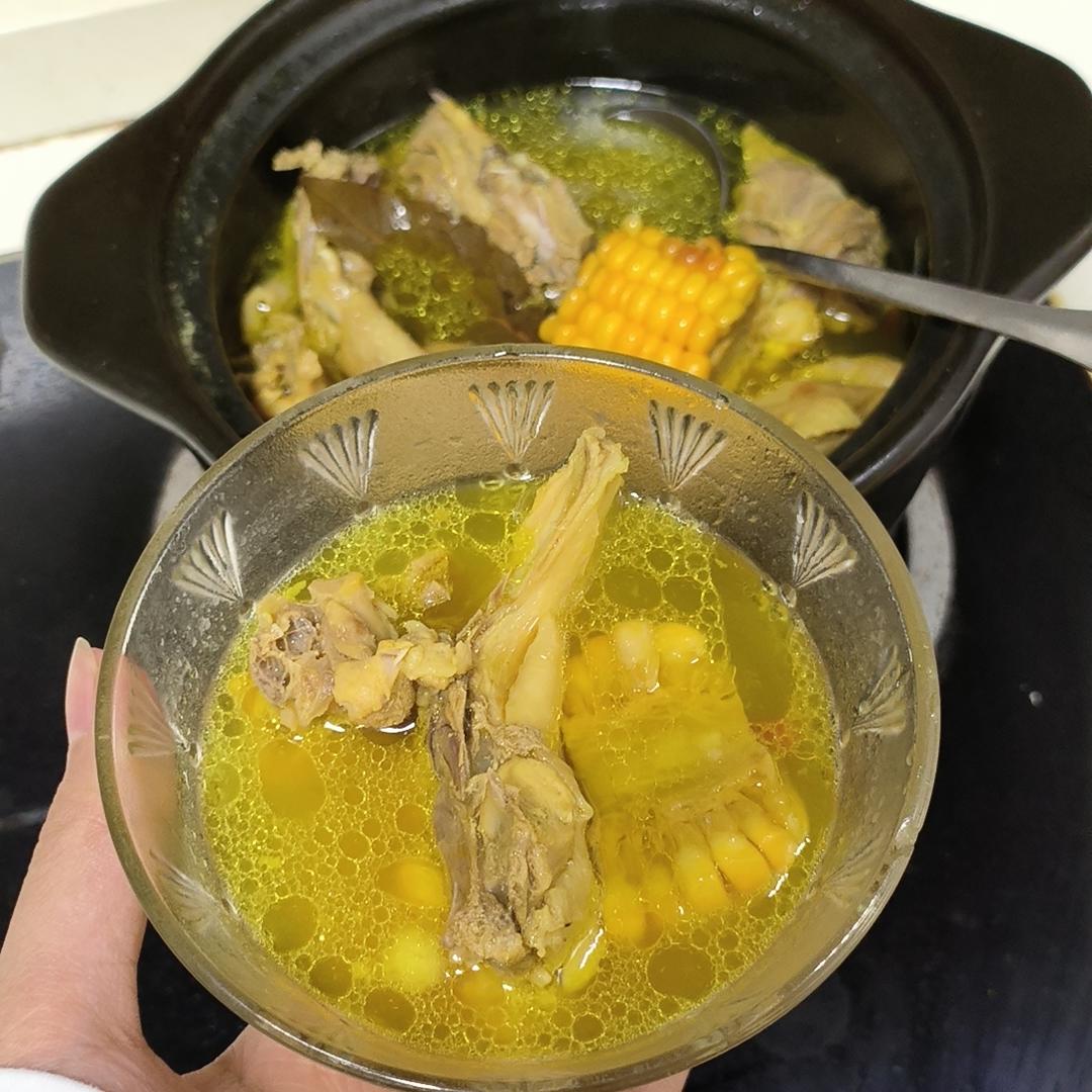 奶奶教的鲜香肥美香菇炖鸡汤