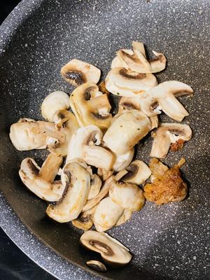 原汁原味的芦笋配蘑菇的做法 步骤6