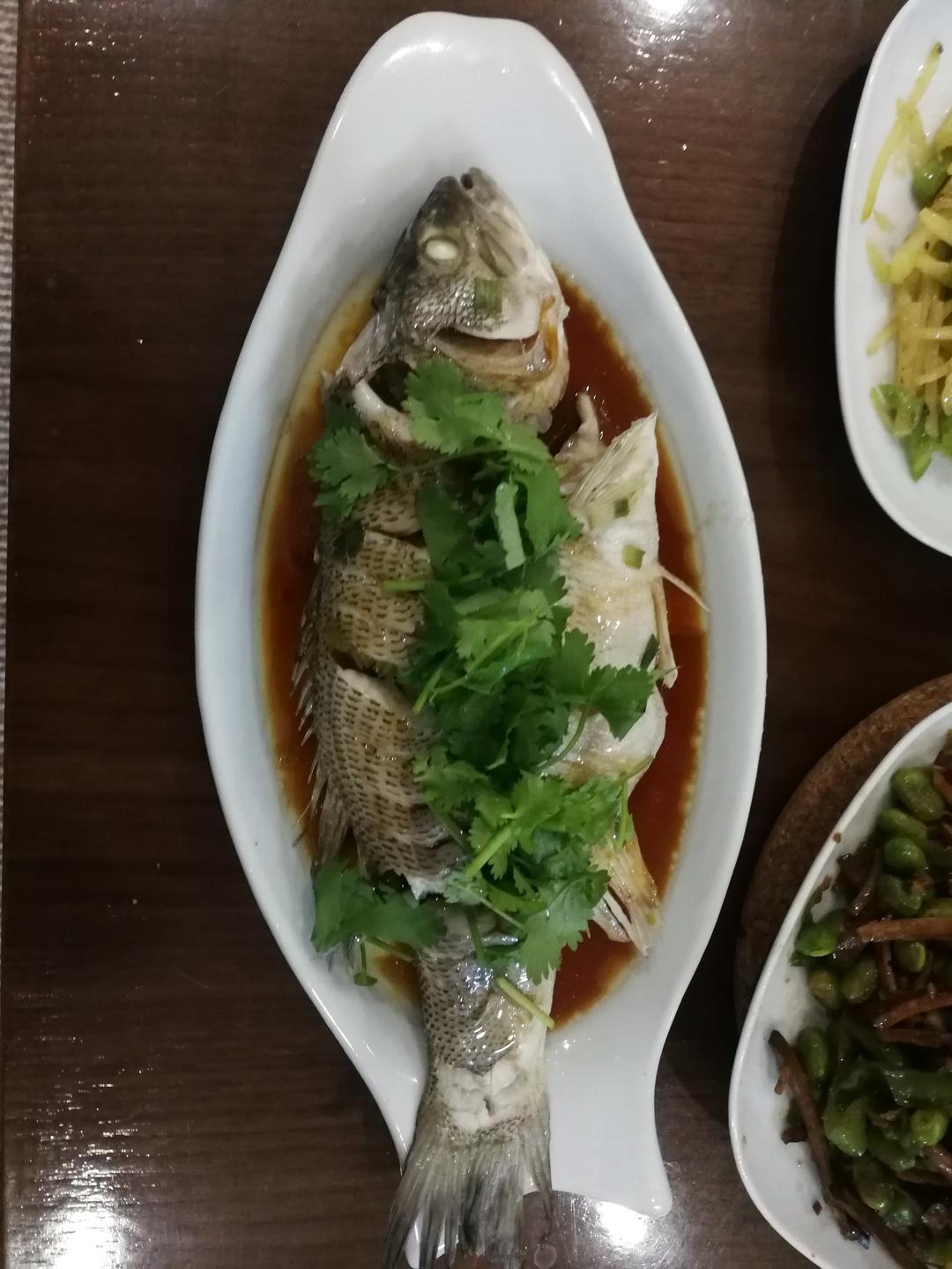 饭店口味的清蒸鲈鱼
