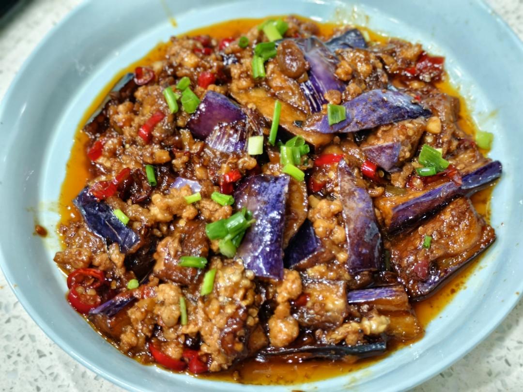 肉沫茄子（非油炸健康版）文末另附万能鱼香汁配方。
