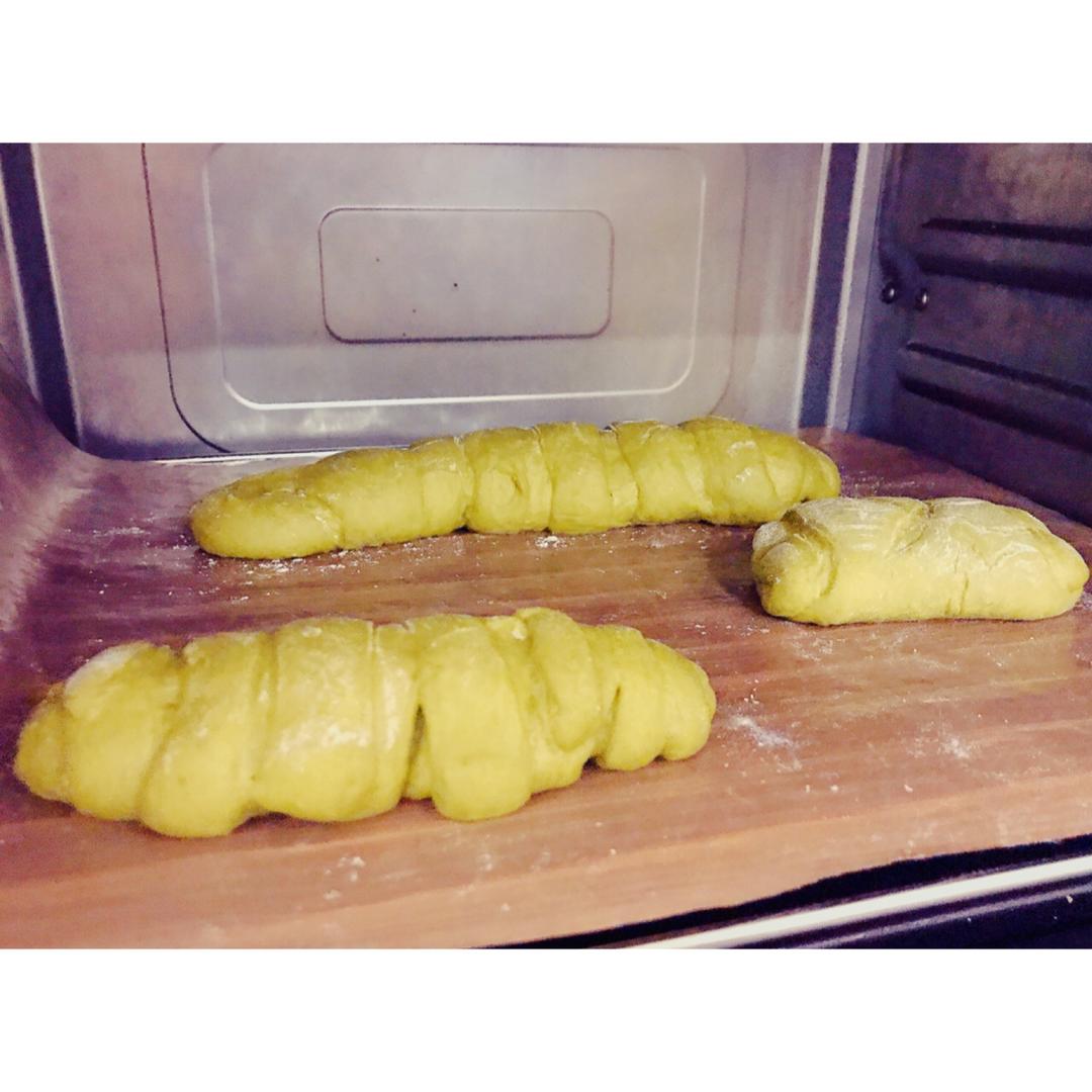 毛毛虫肉松面包