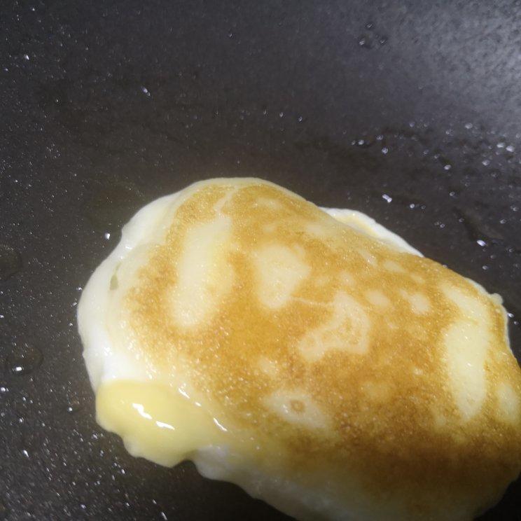 Q弹爆浆酸奶馒头，芝士馅。在家就能做的小零食