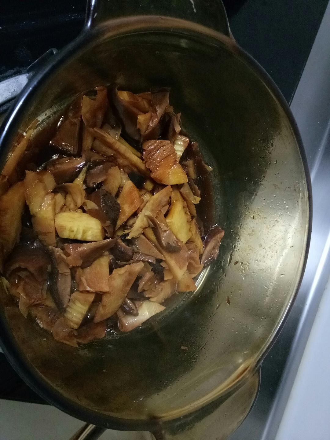 鲜笋香菇