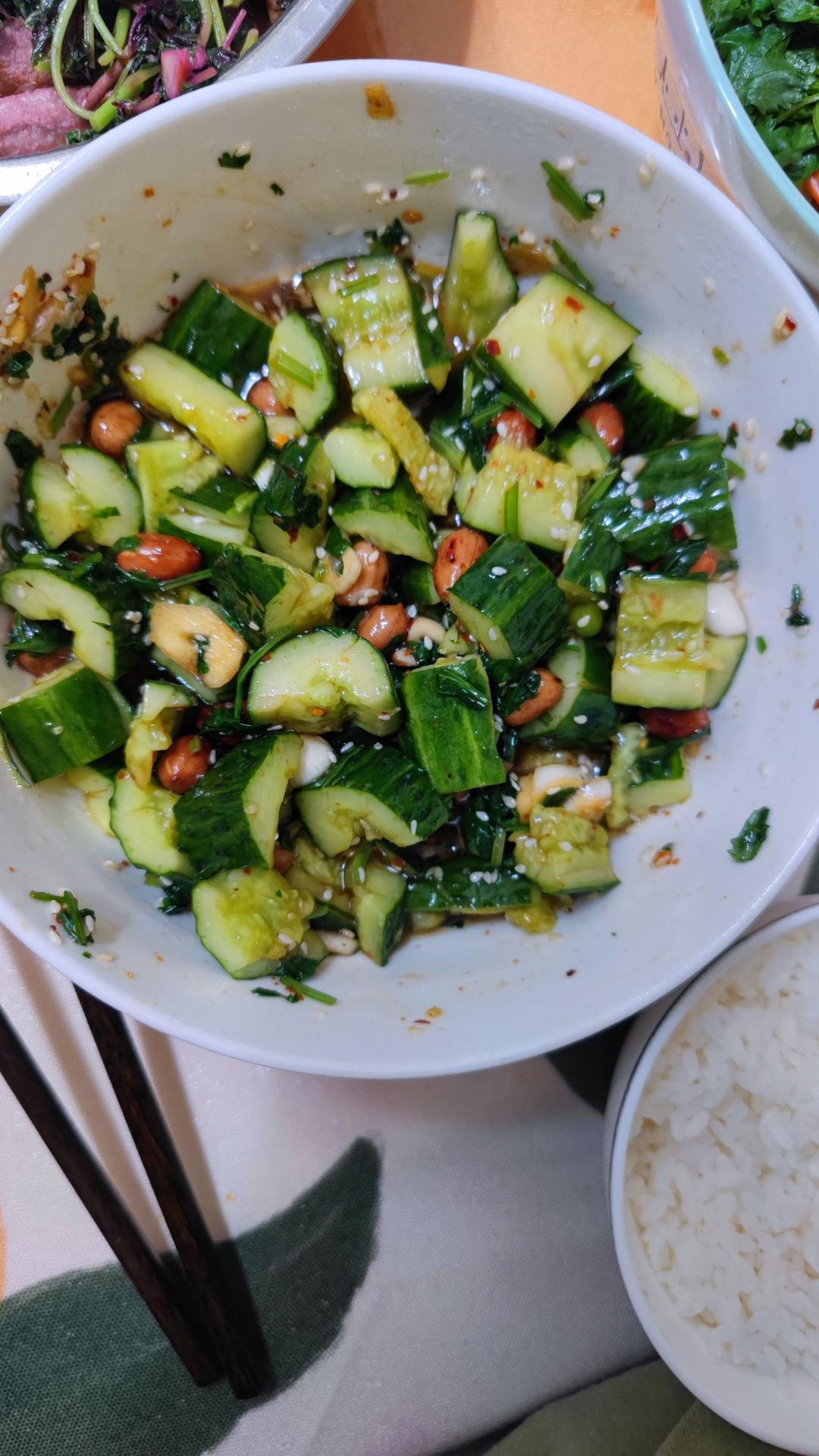 🌈酸酸辣辣巨开胃～超过瘾的凉拌黄瓜