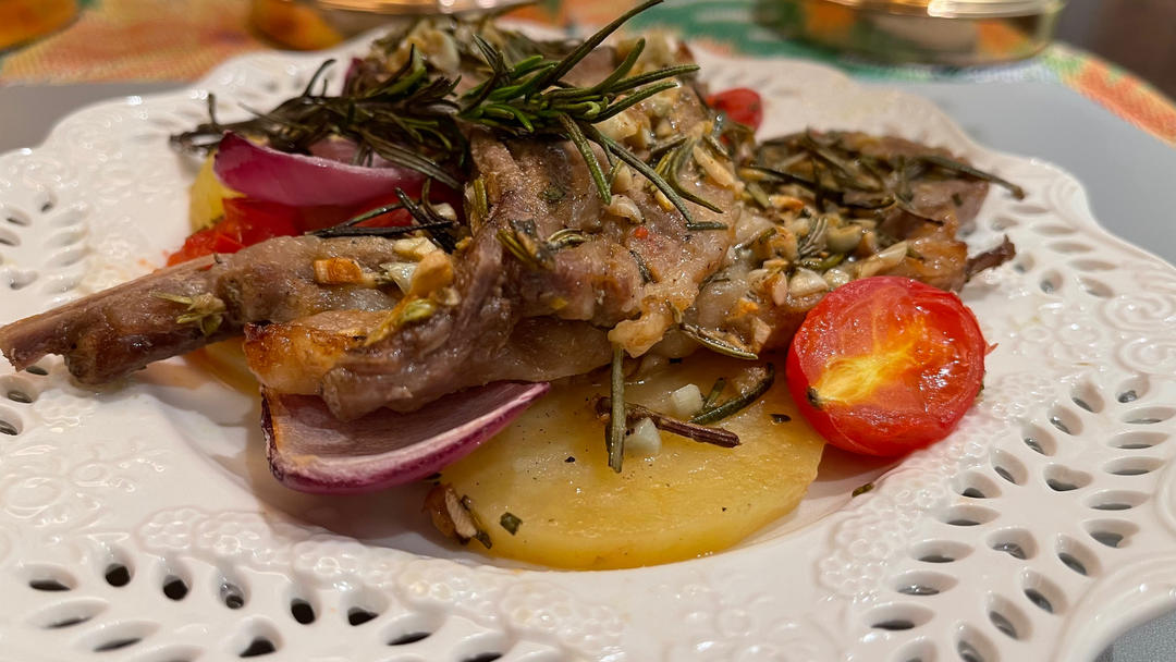 【视频】香料烤羊排～圣诞节快手菜