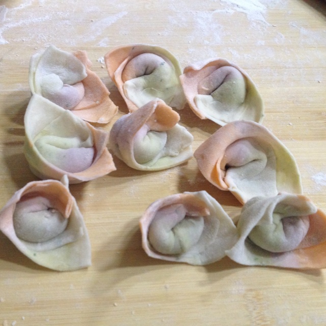 彩虹馄饨