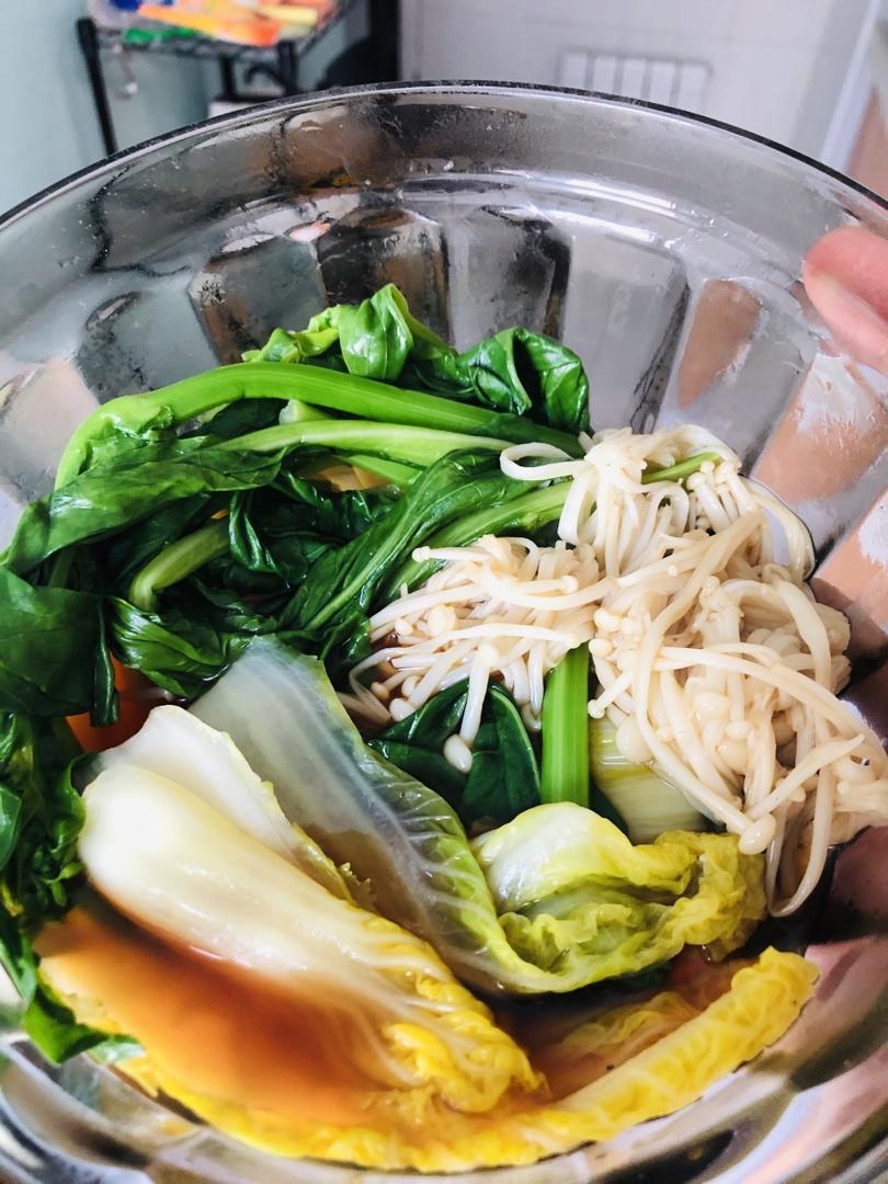 不输港式餐厅的白灼菜心