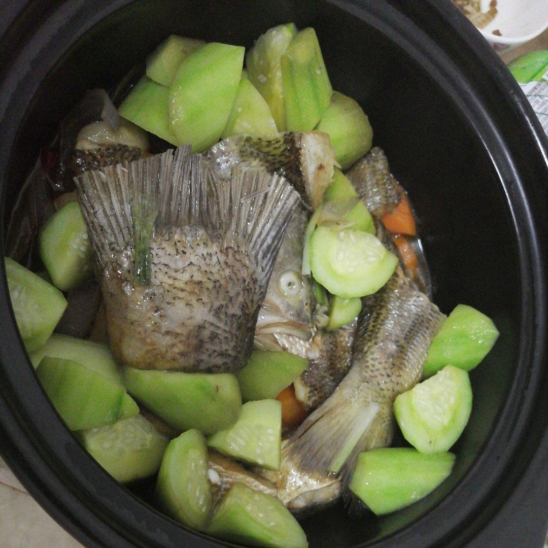 【生啫鱼头煲】鱼头烧的啫啫叫，广东第一煲！