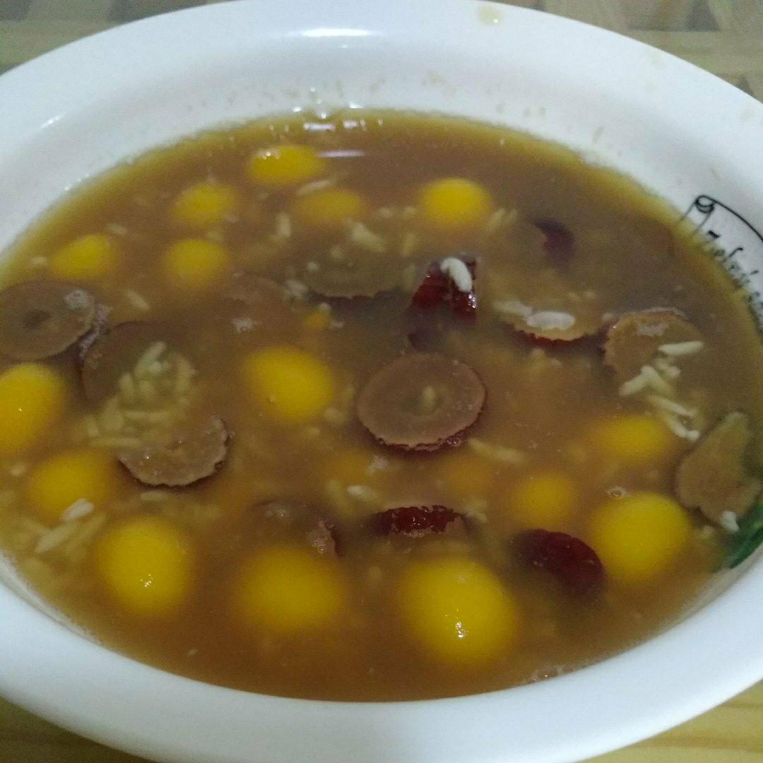 女人要多吃这道甜品，健脾补血，做法简单，比天天敷面膜要强