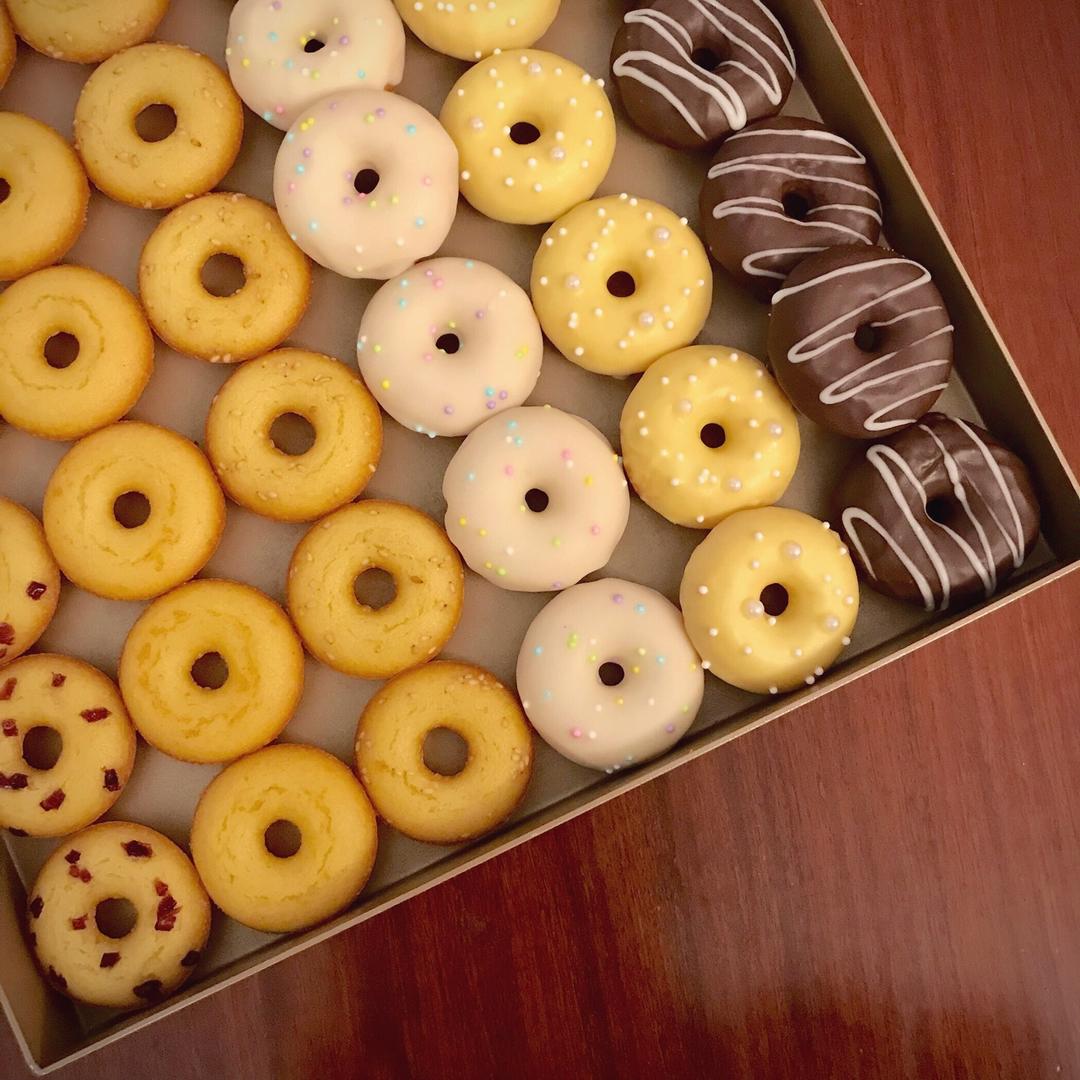 迷你甜甜圈蛋糕