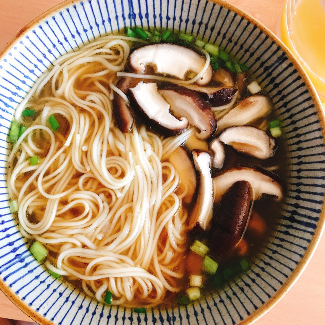 十分钟搞定的热汤面