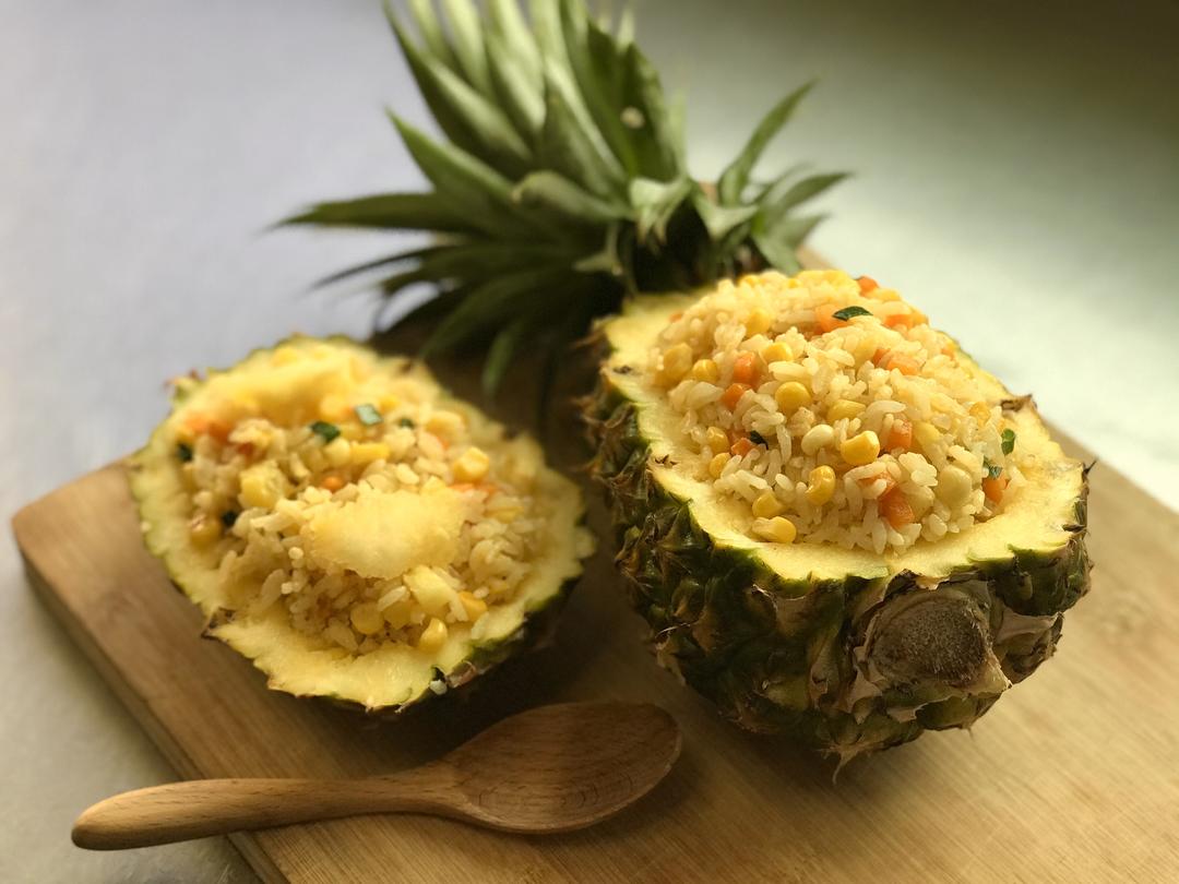 贵财家的菠萝炒饭的做法