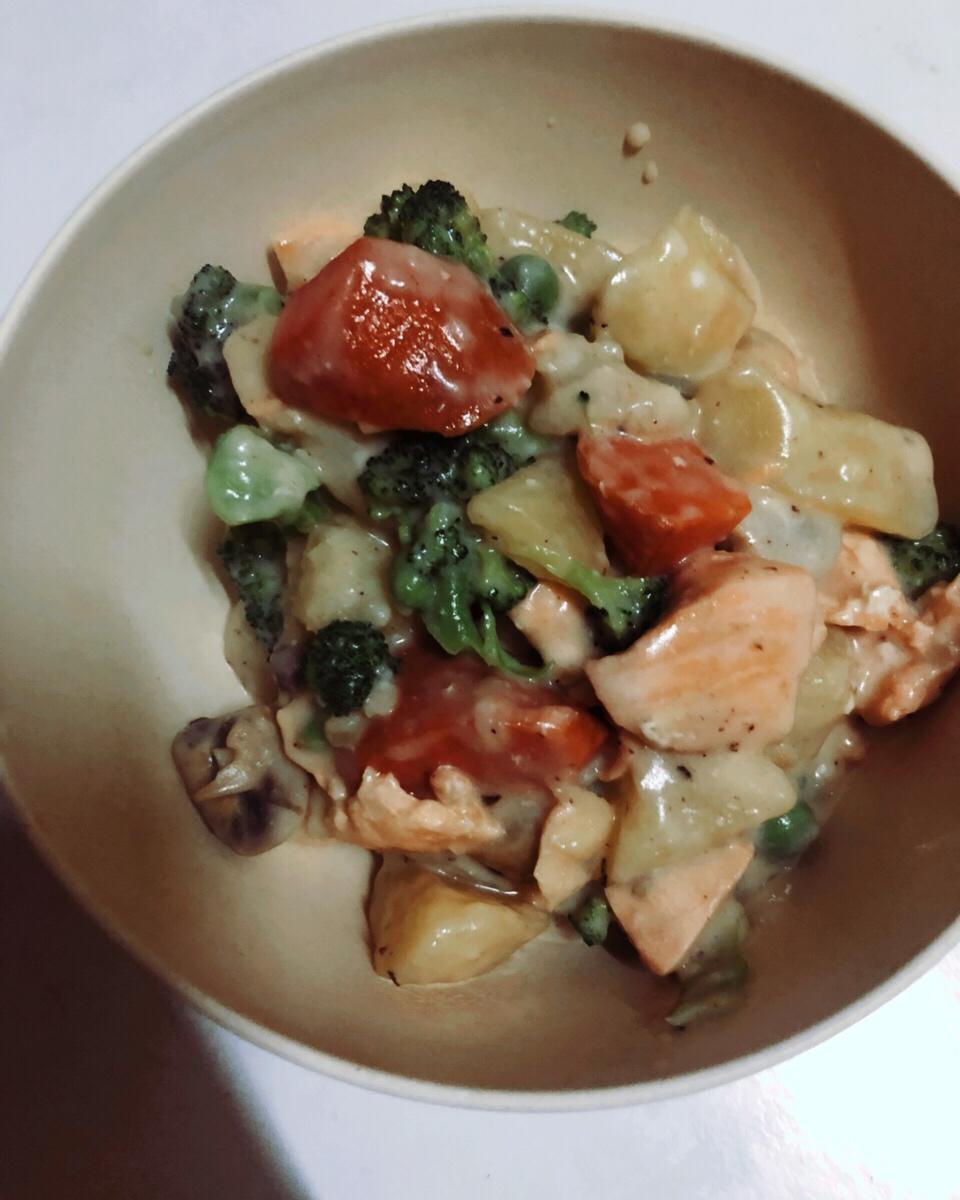 三文鱼奶油炖菜+芝士焗饭【曼食慢语】