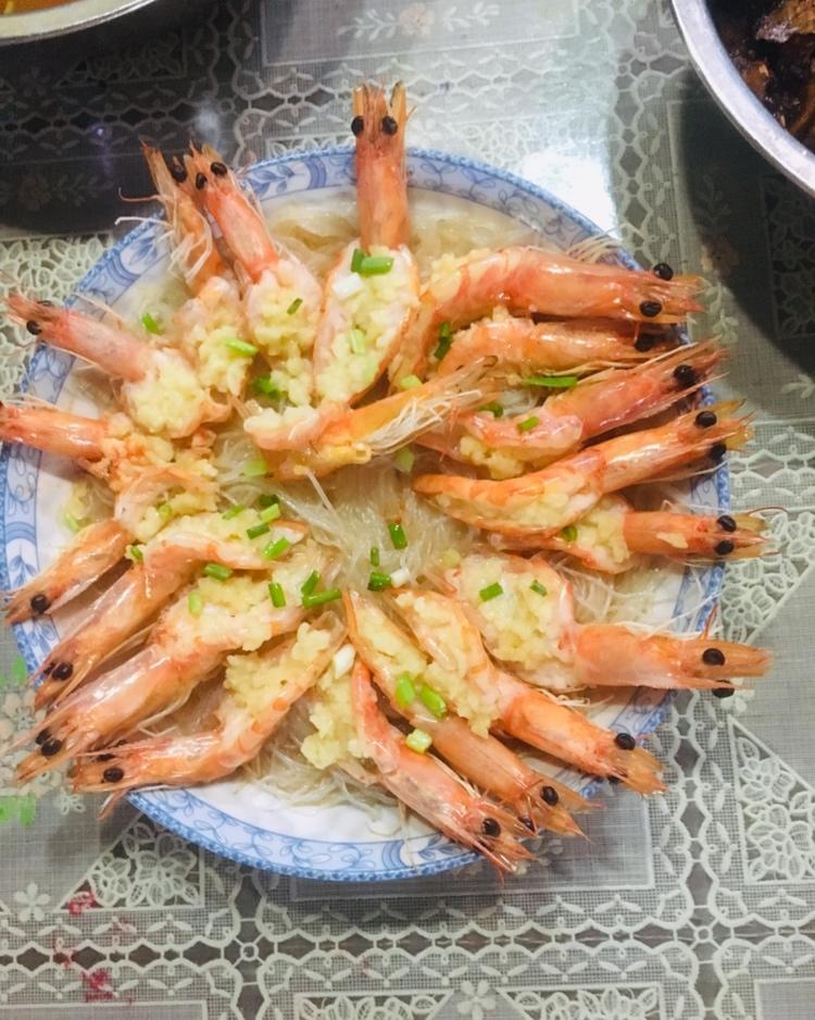 蒜蓉粉丝蒸大虾