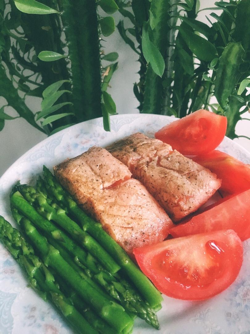 煎三文鱼