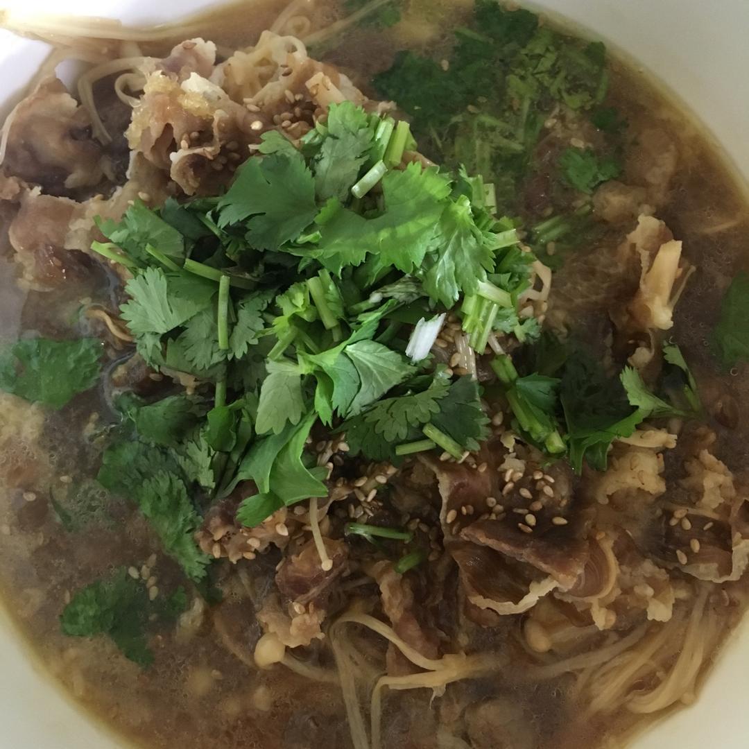 肥牛金针菇