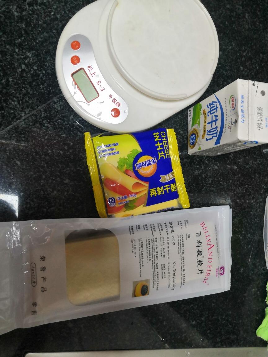 纯奶手撕吐司的做法 步骤1