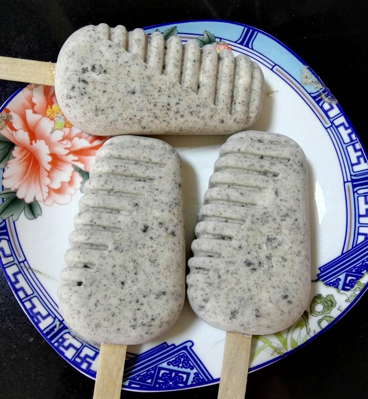 超级无敌好吃的奥利奥牛奶雪糕！！