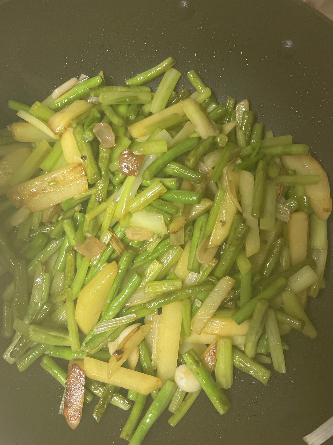 干煸豆角土豆