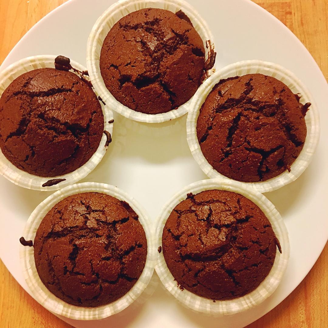 超简单的星巴克巧克力麦芬~~更新啦~无需打发