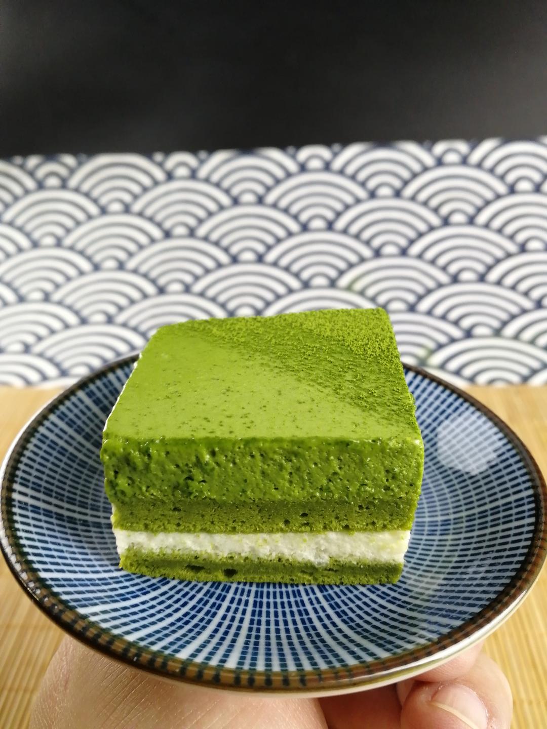 唯美食与爱情不可辜负 做的渐变抹茶慕斯蛋糕:我amanda带着既美又作的