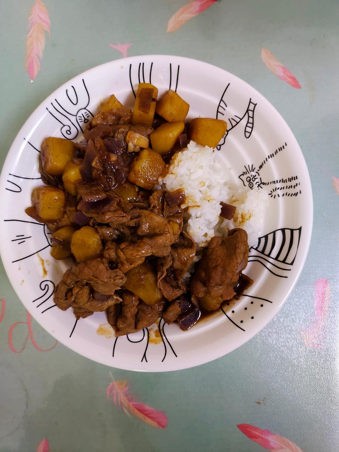 好吃到舔碗底的土豆肥牛拌饭
