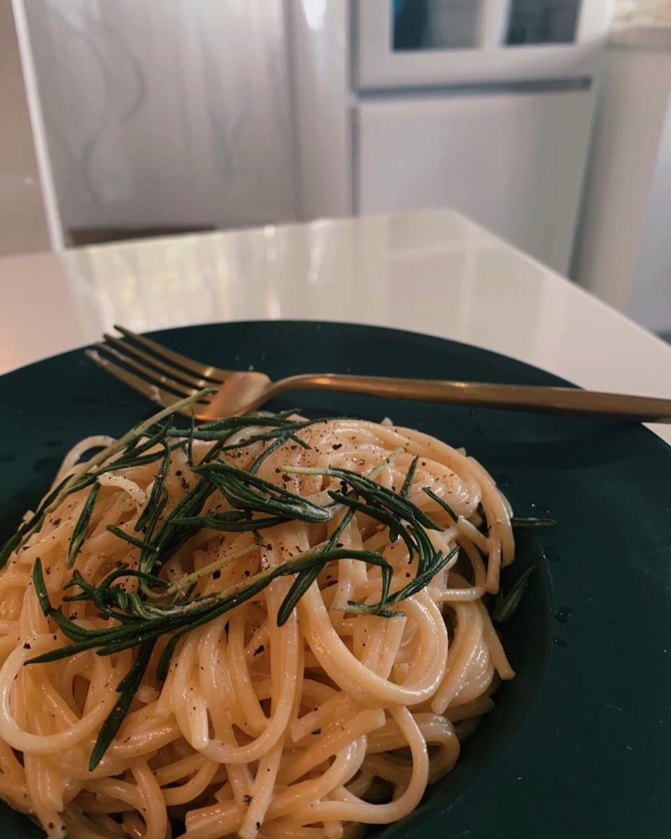 白蘑菇奶油培根意面