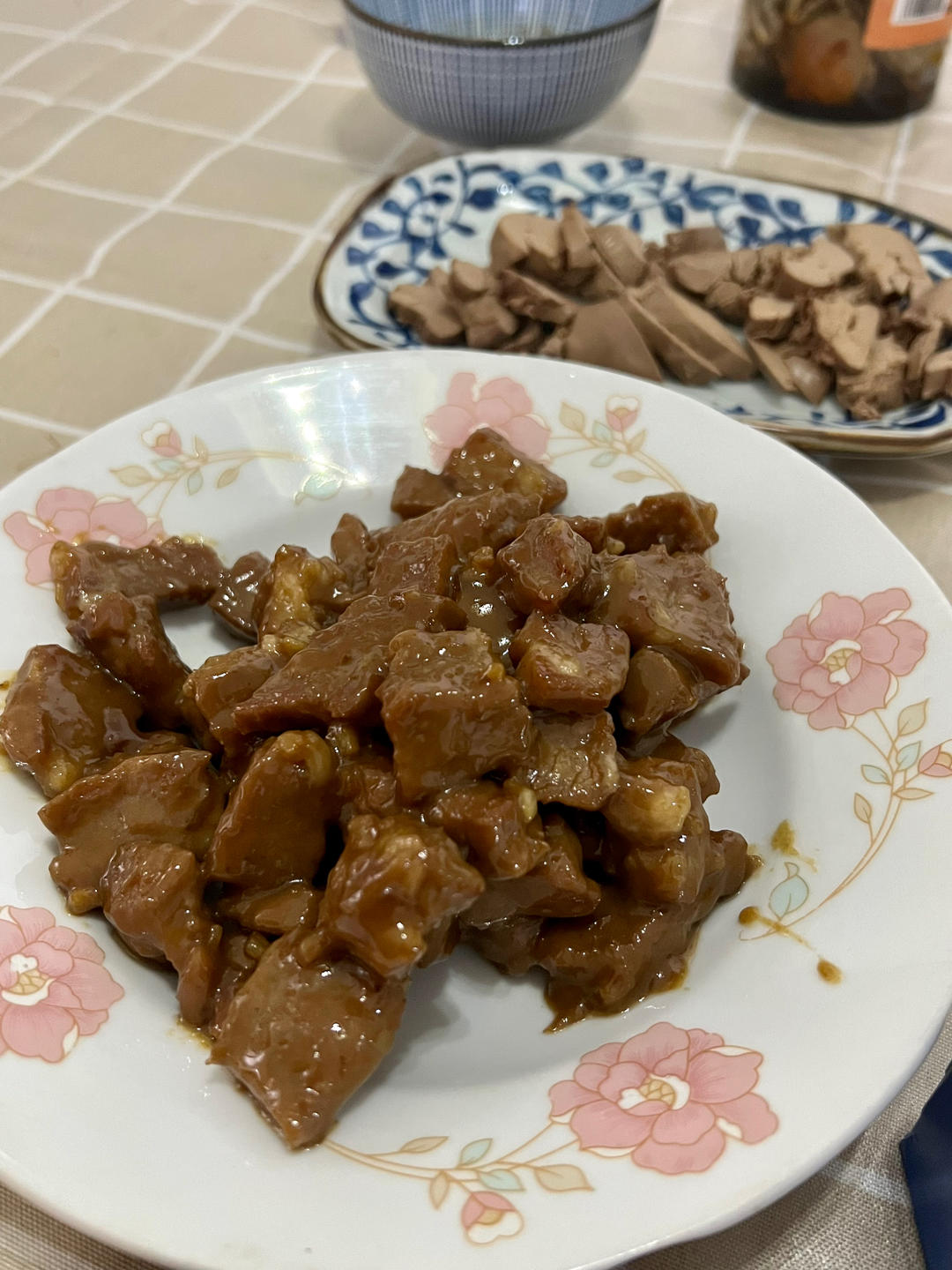 好吃到舔盘的蒜香黑椒牛肉粒