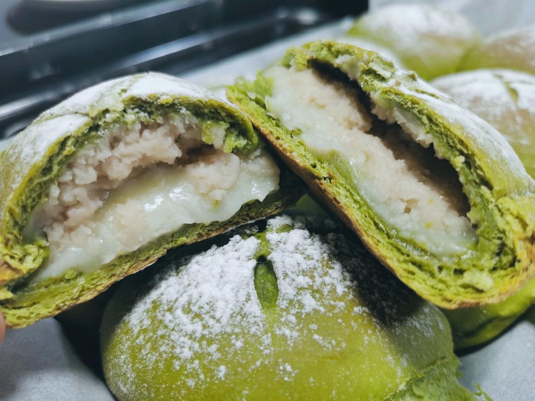 抹茶紫薯麻薯包