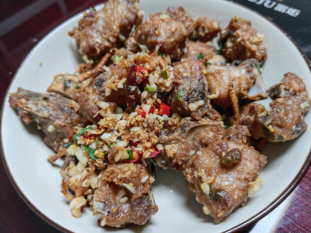蒜香排骨的正确做法