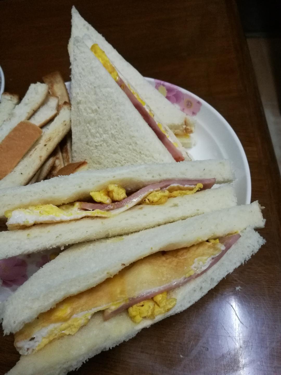 三明治早餐（极简）的做法