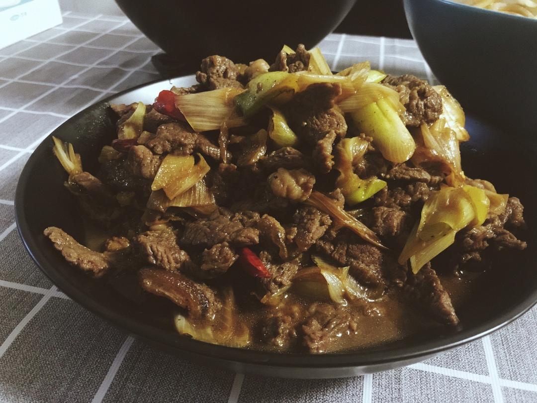 孜然大葱炒牛肉