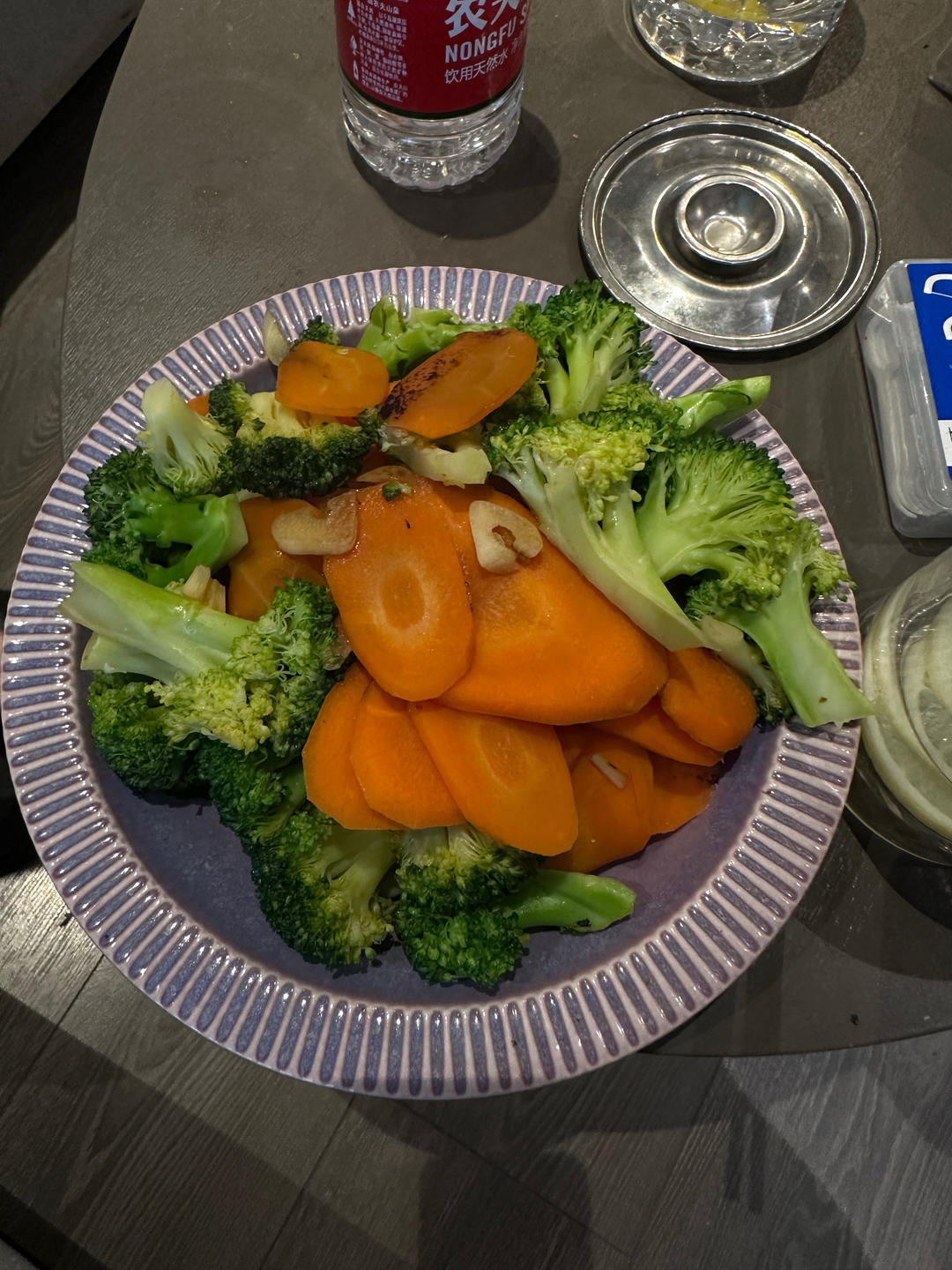 清炒胡萝卜西兰花