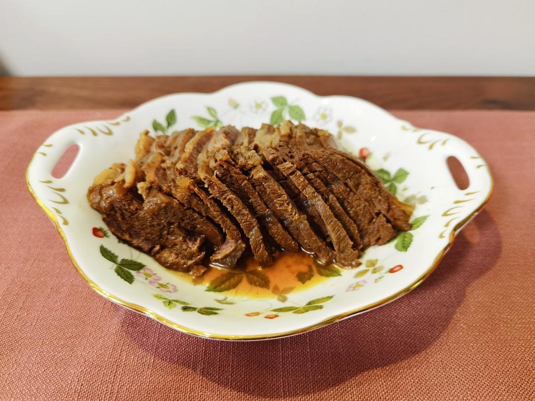 卤牛肉