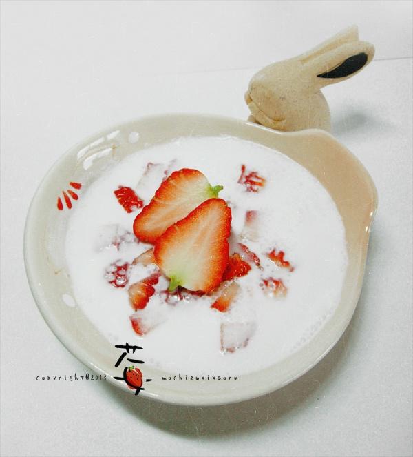 草莓椰奶冻的做法