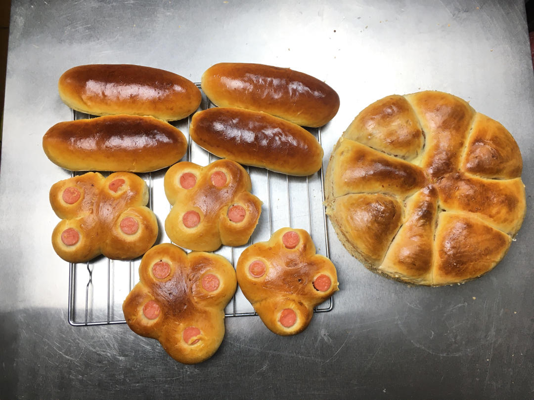 中筋面粉也可以做面包-中种椰蓉/红豆花环中筋粉面包