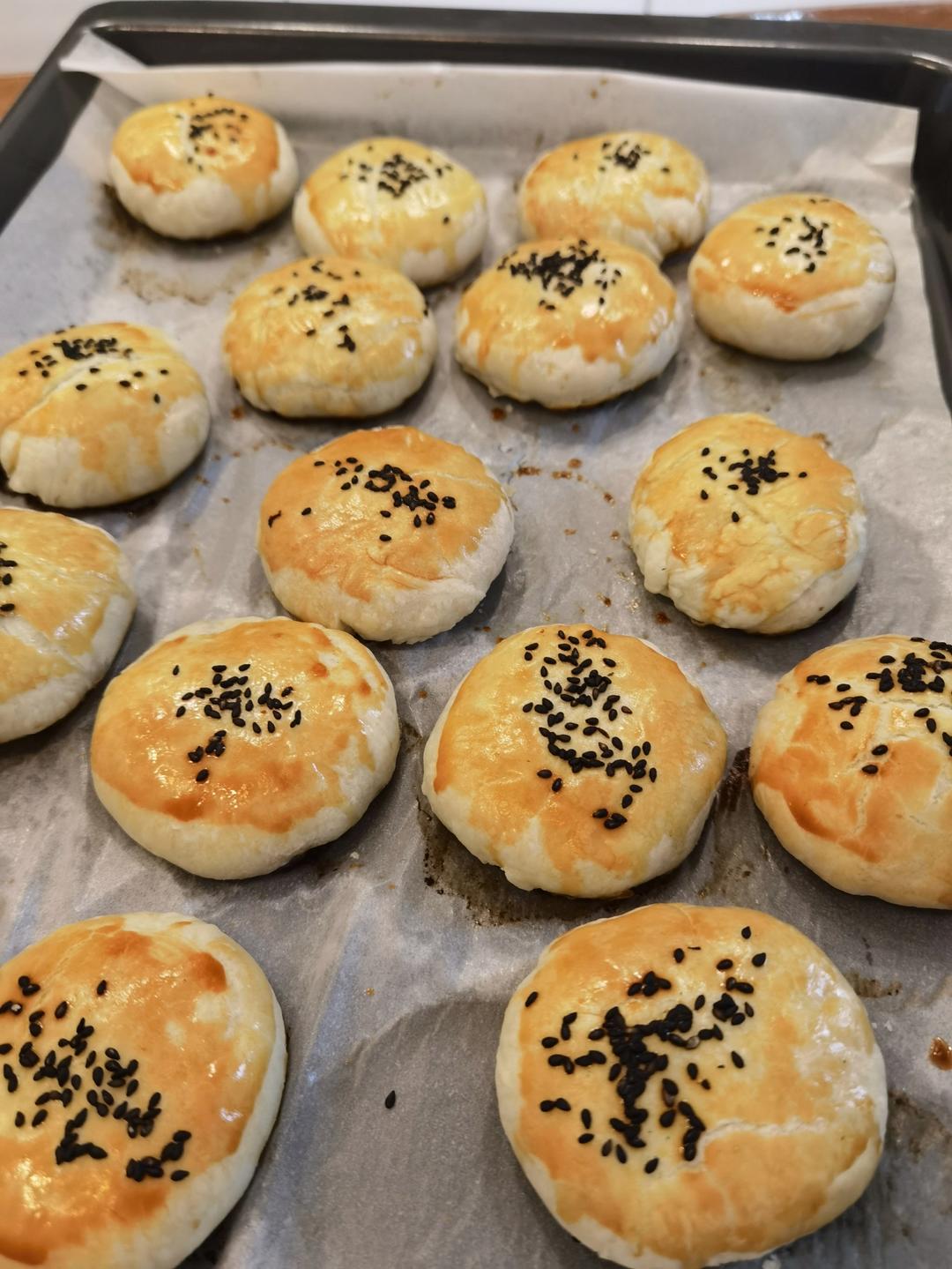 酥皮鲜肉月饼～酥的掉渣
