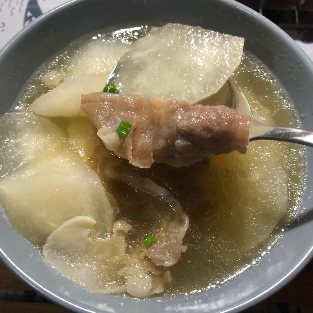 东北萝卜窜羊肉汤（不油腻好操作）
